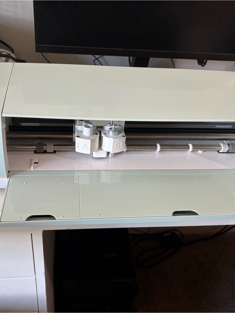 Cricut Explore Air 2 - Compact Vinyl Cutter